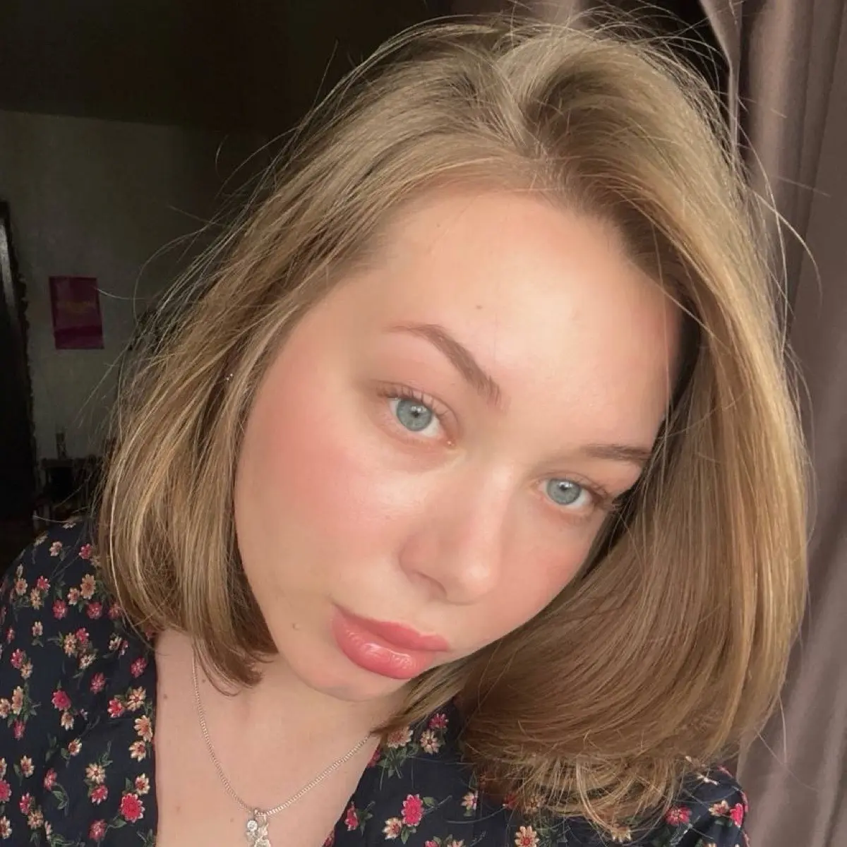 Карина Попова