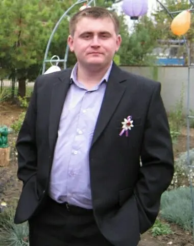 Александр Тихонов