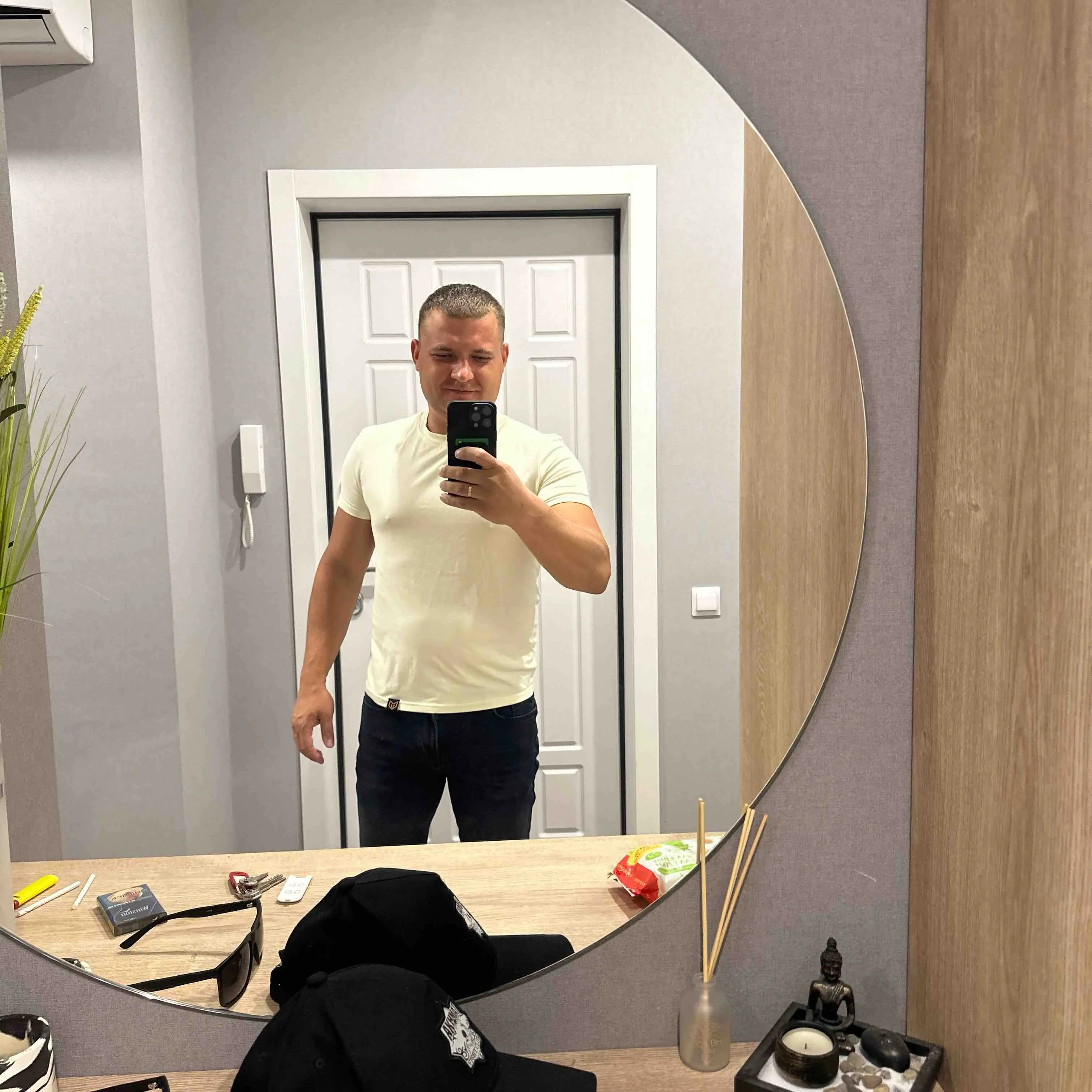 Андрей Буровников