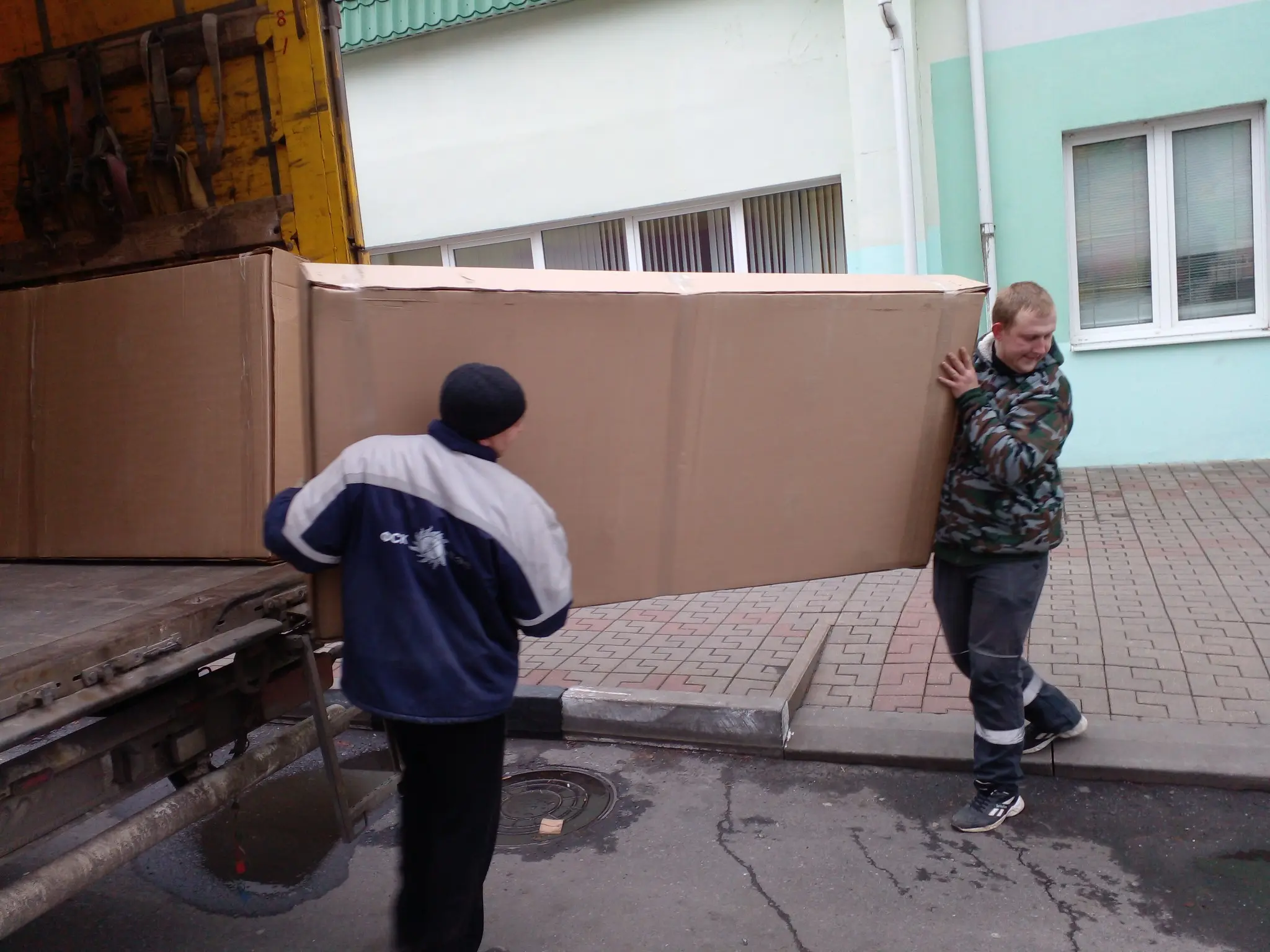 Грузчики в Губкине — разгрузка медицинских кроватей быстро и | Сетка — социальная сеть от hh.ru