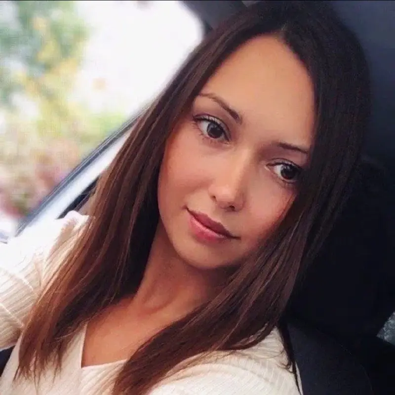 Яна Семенова