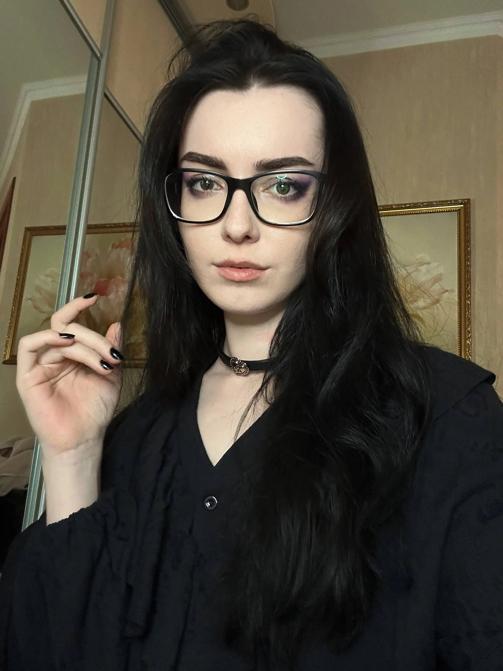 привет всем кто здесь появился недавно 🖤
раз вас стало больше — расскажу что вообще происходит на этом канале и что будет дальше
что здесь есть и будет:
🖤 дизайн и творчество — проекты, процесс, закул... | Сетка — социальная сеть от hh.ru