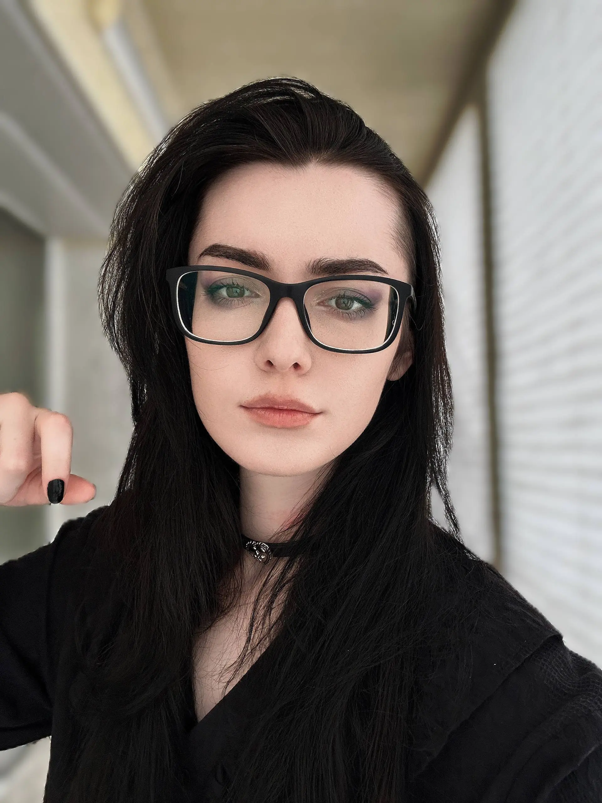 привет всем кто здесь появился недавно 🖤
раз вас стало больше — расскажу что вообще происходит на этом канале и что будет дальше
что здесь есть и будет:
🖤 дизайн и творчество — проекты, процесс, закул... | Сетка — социальная сеть от hh.ru