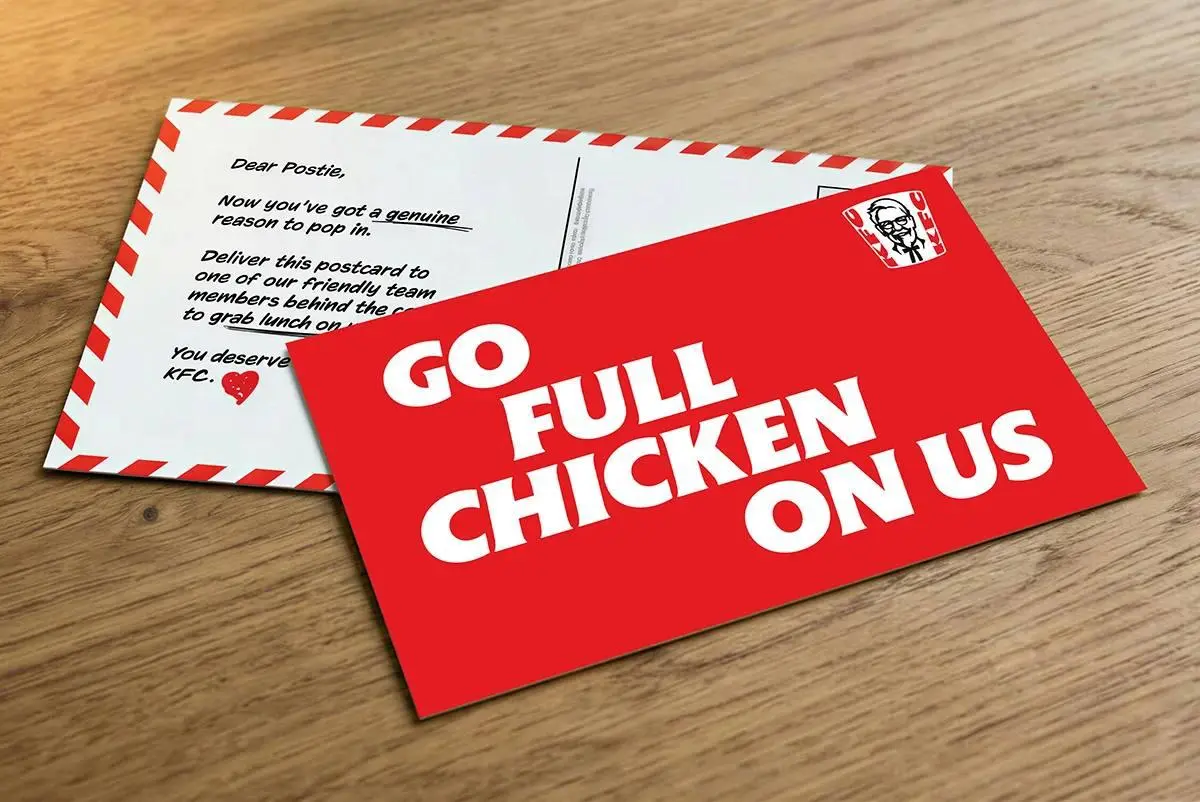 зачем KFC шлет открытки самому себе?
срочное включение, нашла очень добрую рекламную кампанию!
недавно австралийская почта уволила курьера с 36-летним стажем
причина — во время смены он заехал на рабо... | Сетка — социальная сеть от hh.ru