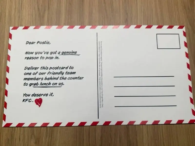 зачем KFC шлет открытки самому себе?
срочное включение, нашла очень добрую рекламную кампанию!
недавно австралийская почта уволила курьера с 36-летним стажем
причина — во время смены он заехал на рабо... | Сетка — социальная сеть от hh.ru