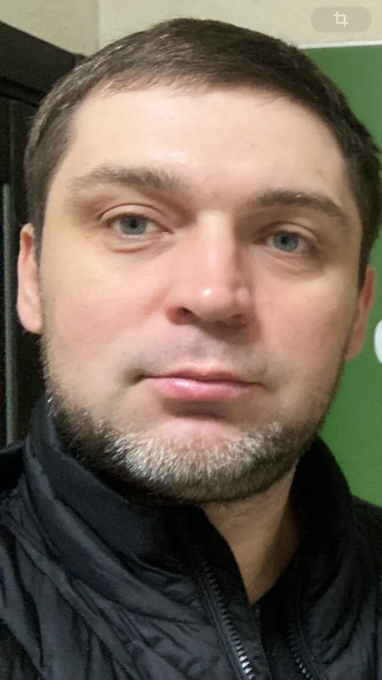 Денис Тронь