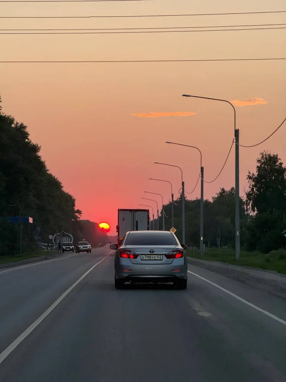 3.900км позади и
3 перевернутых грузовика + машина слетевшая с обочины
2 близняшки-кассирши | Сетка — социальная сеть от hh.ru