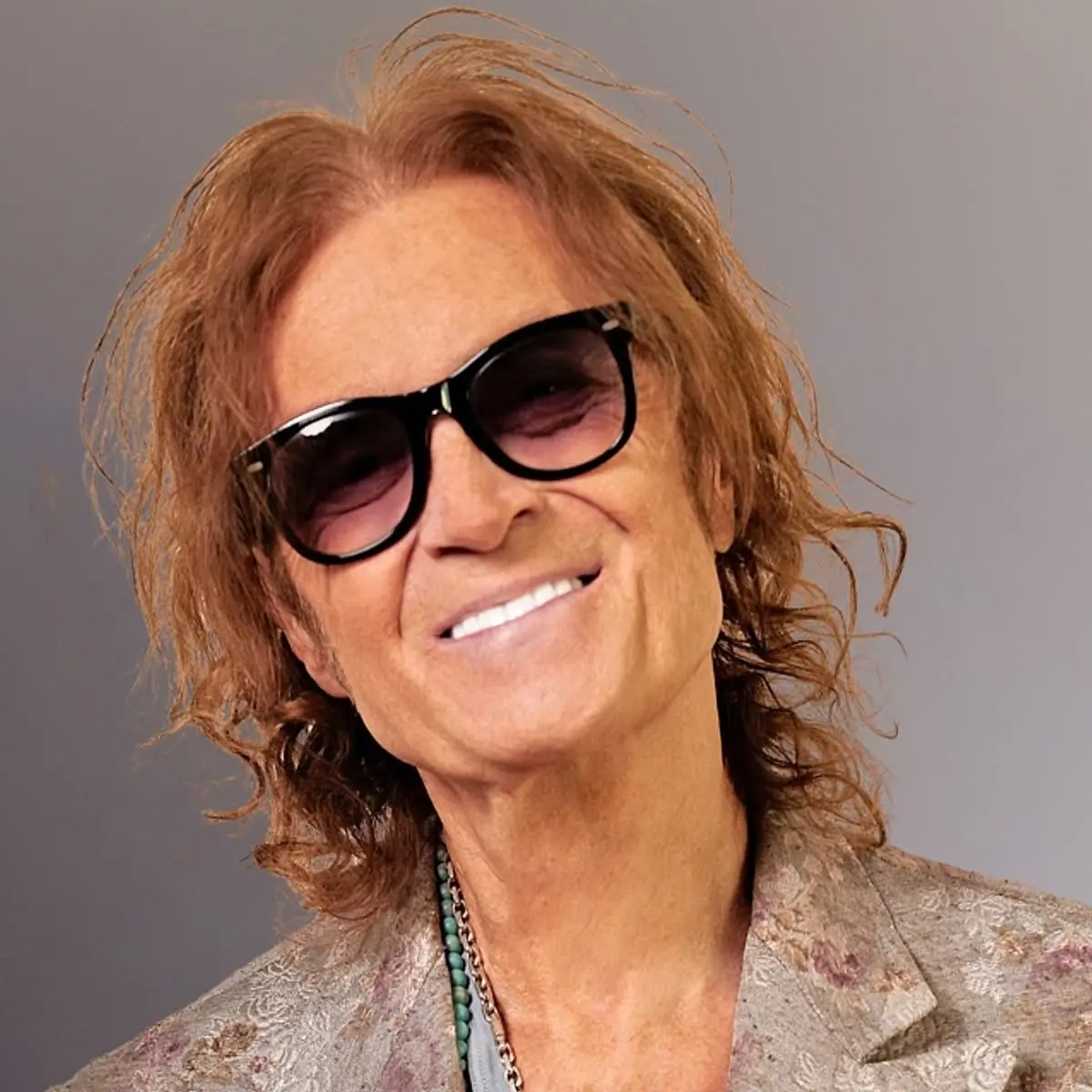 74-летний Гленн Хьюз, легендарный басист и вокалист Deep Purple, объявил о завершении гастрольной карьеры 🎸🛑. Причина — предписание врачей: музыканту срочно нужна повторная операция на сердце 🏥💔 | Сетка — социальная сеть от hh.ru