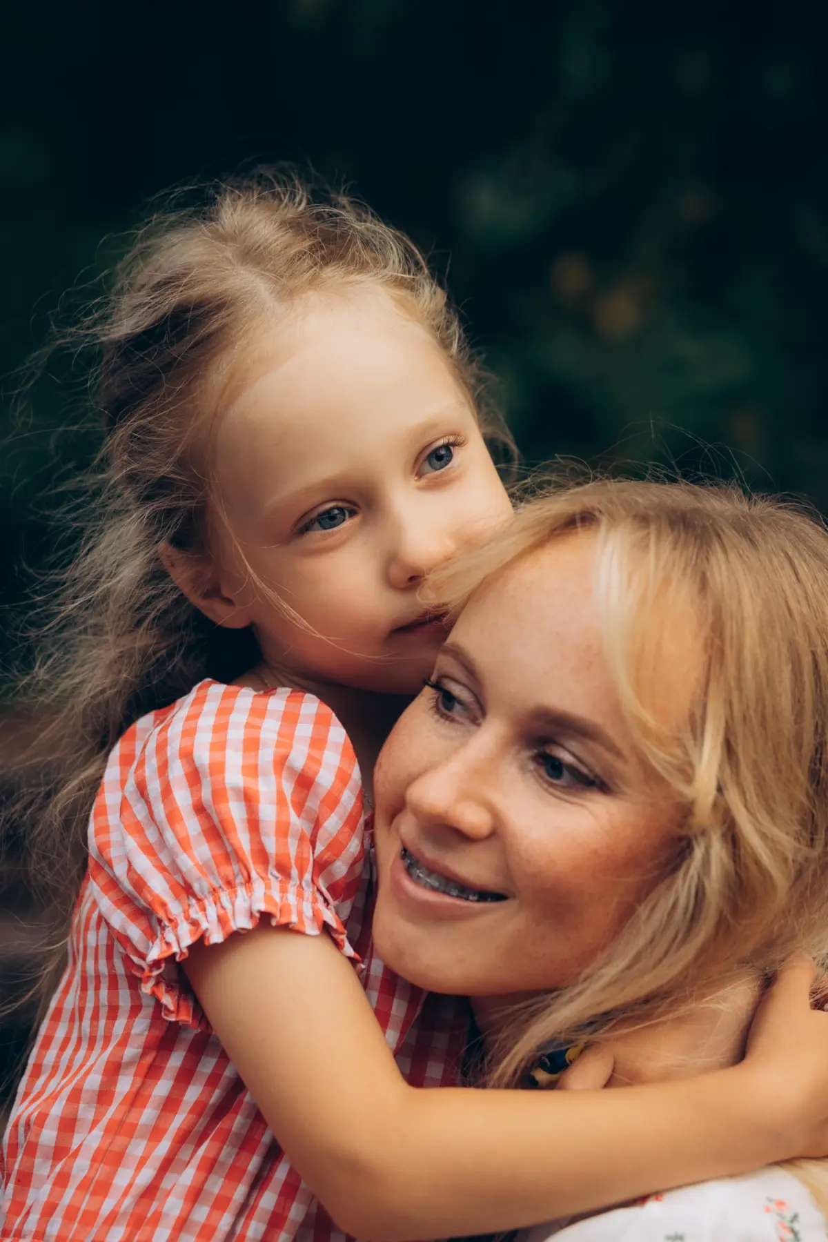 Семейная фотосьемка
Прогулка по городу.
🧡🧡🧡 | Сетка — социальная сеть от hh.ru