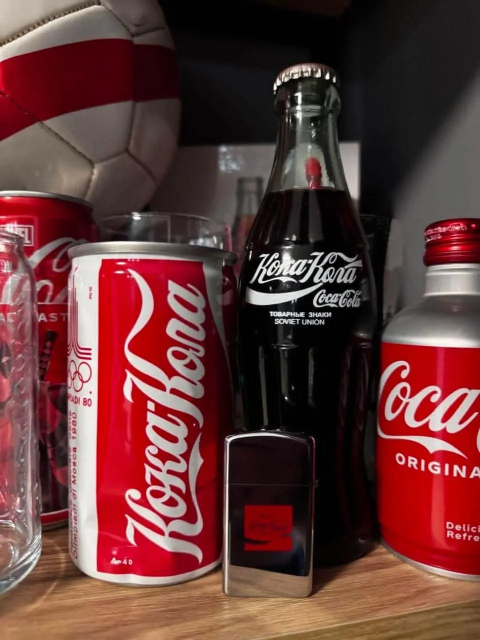 Кока-Кола на русском. Серьёзно?
#дизайнобл
Похоже, у Coca-Cola действительно была кириллическая версия логотипа — «Кока-Кола» | Сетка — социальная сеть от hh.ru