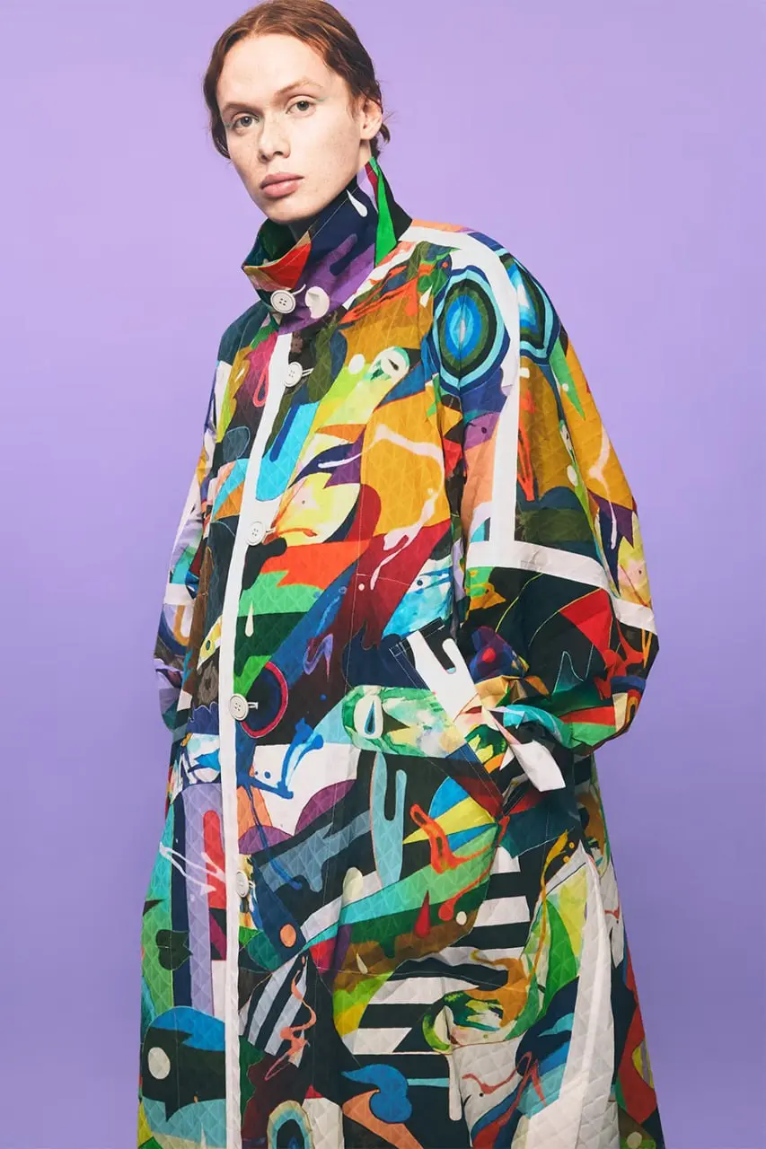 ISSEY MIYAKE не напечатал картину на футболке
A-POC ABLE ISSEY MIYAKE объединился с художником Томокадзу Мацуямой, чтобы создать семь пальто и семь футболок, переводящих его многослойную живопись в ст... | Сетка — социальная сеть от hh.ru