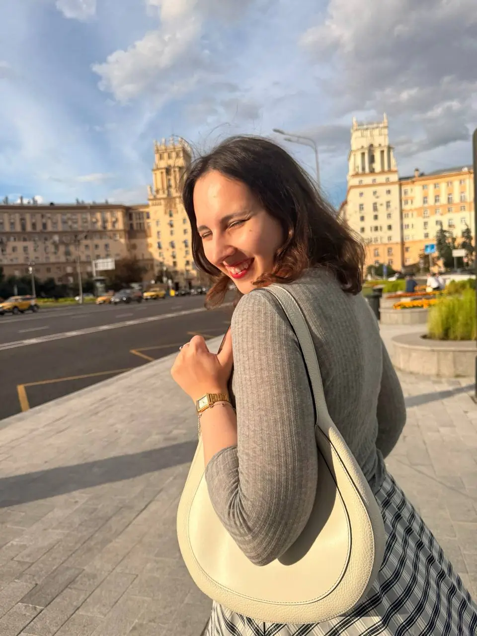 Выложу поздно по фану ахахах чтобы не забыть ченидь вывалить сюда, пока нету времени писать про дизайн💜 | Сетка — социальная сеть от hh.ru