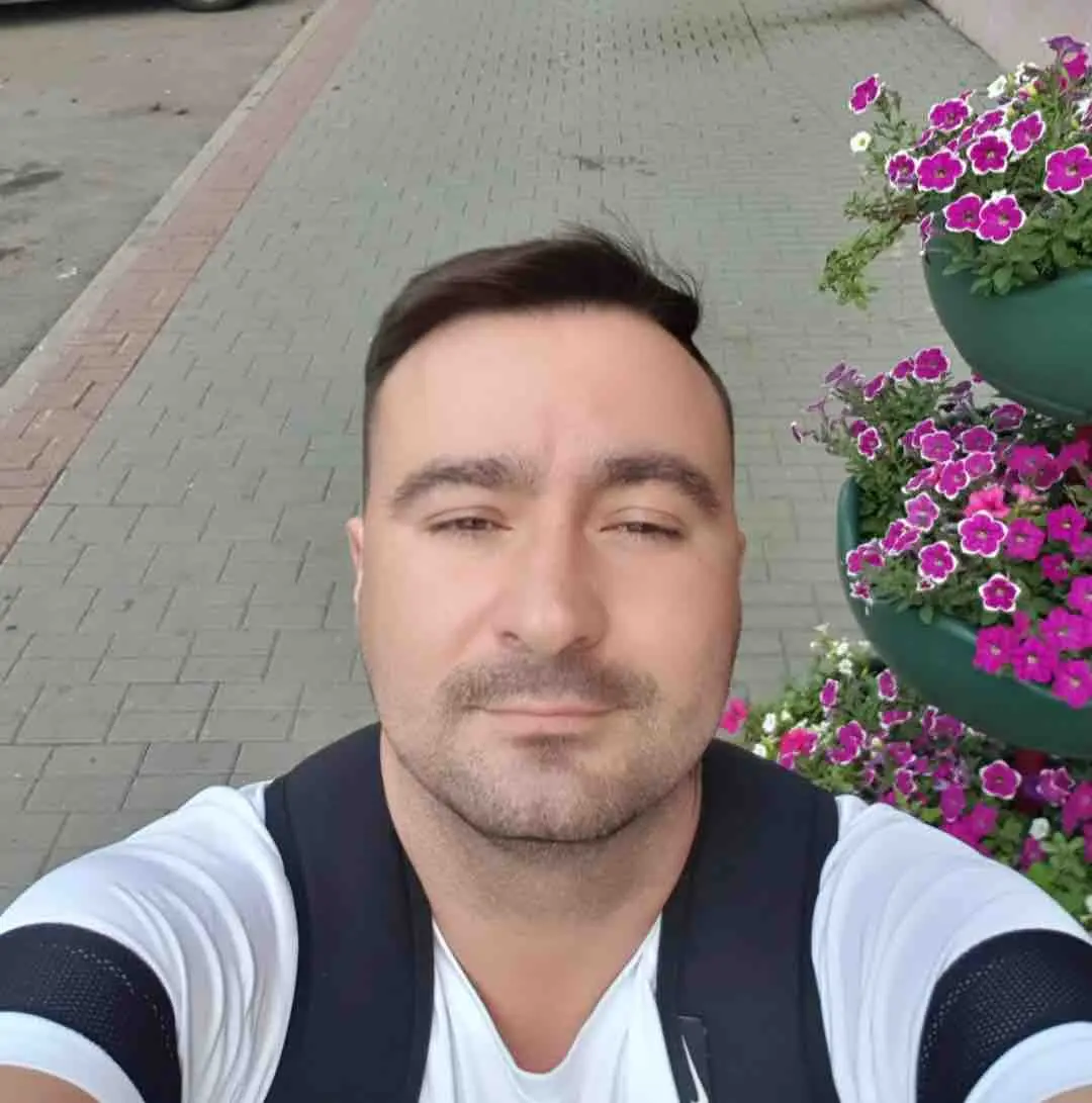 Олег Парфенов