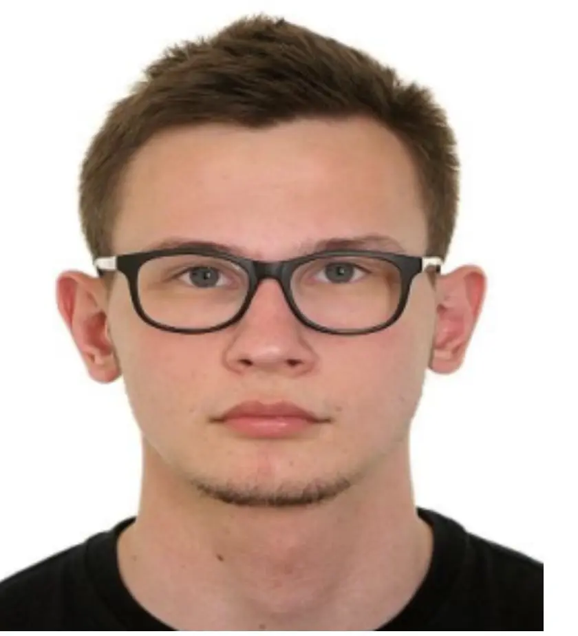 Антон Савельев