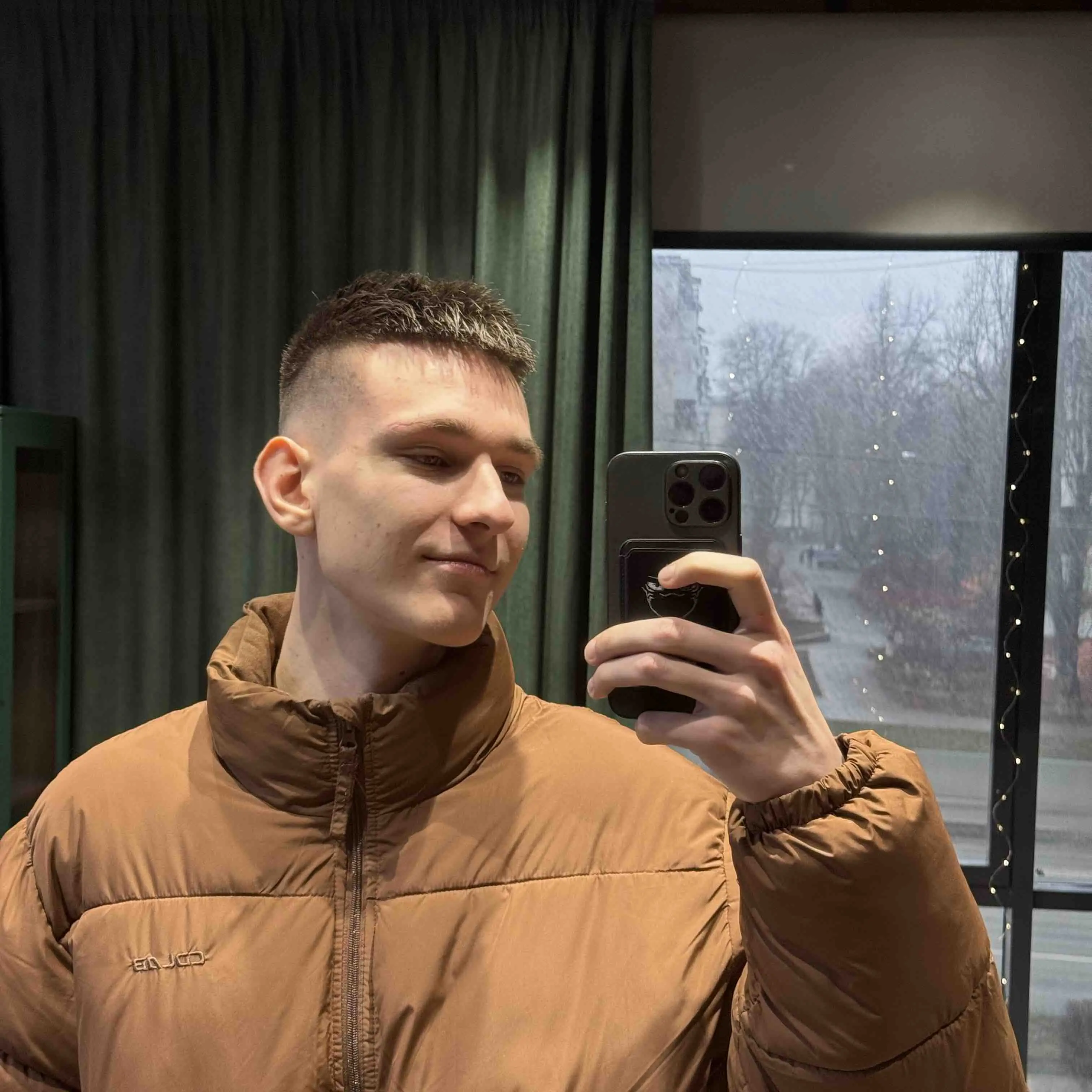 Антон Рагушенко