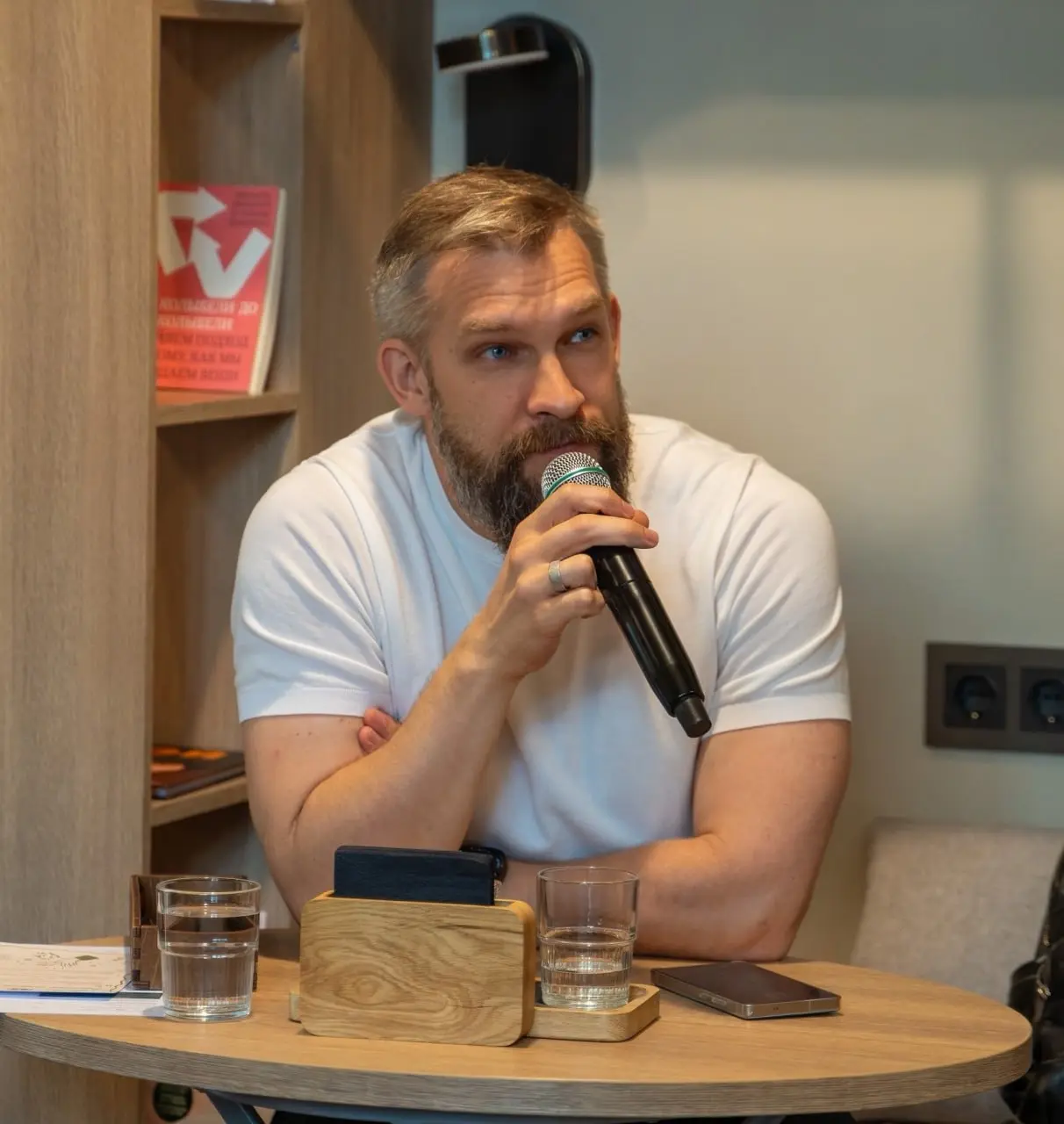 Еще один пост сегодня. Кучно пошло, да? Предвыборная кампания накладывает ряд ограничений на публикацию материалов, но писать про индустрию и новости прошедших полутора месяцев можно без последствий | Сетка — социальная сеть от hh.ru