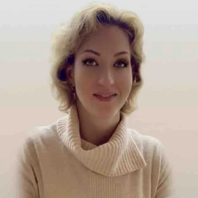 Анна Фролова