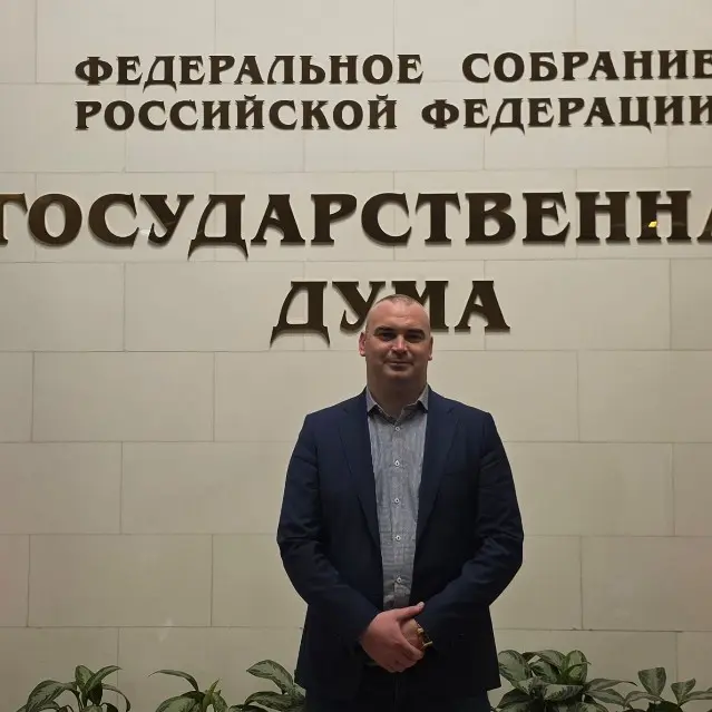 Николай Петров