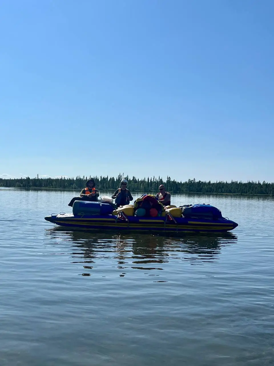 🧭 Две недели на Русском Севере!
Наконец-то появилась связь и можно прервать двухнедельное молчание. Две недели я провел в Мурманской области, на реке Умба и на Белом море | Сетка — социальная сеть от hh.ru