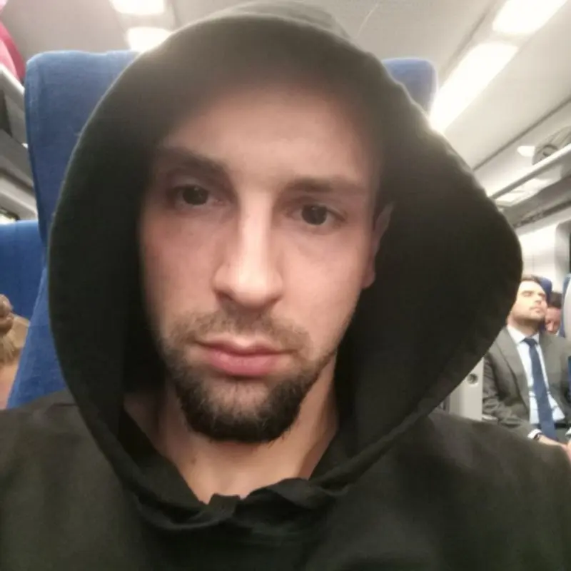 Сергей Комаров