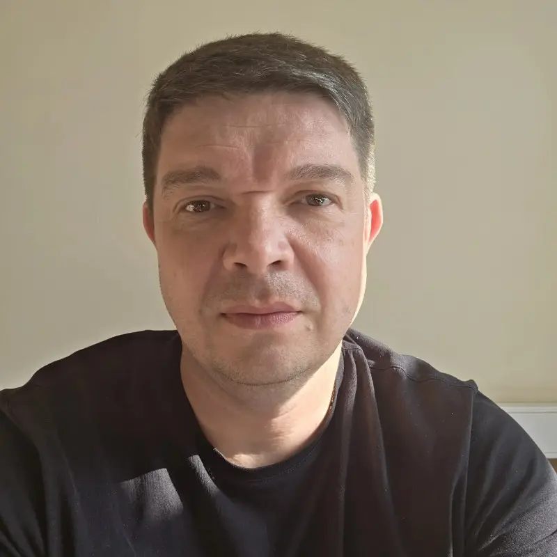 Павел Хижняк