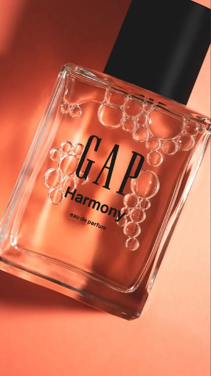GAP перепридумали свой же продукт
В конце июля команда анонсировала выход парфюма в категории GAP Beauty | Сетка — социальная сеть от hh.ru