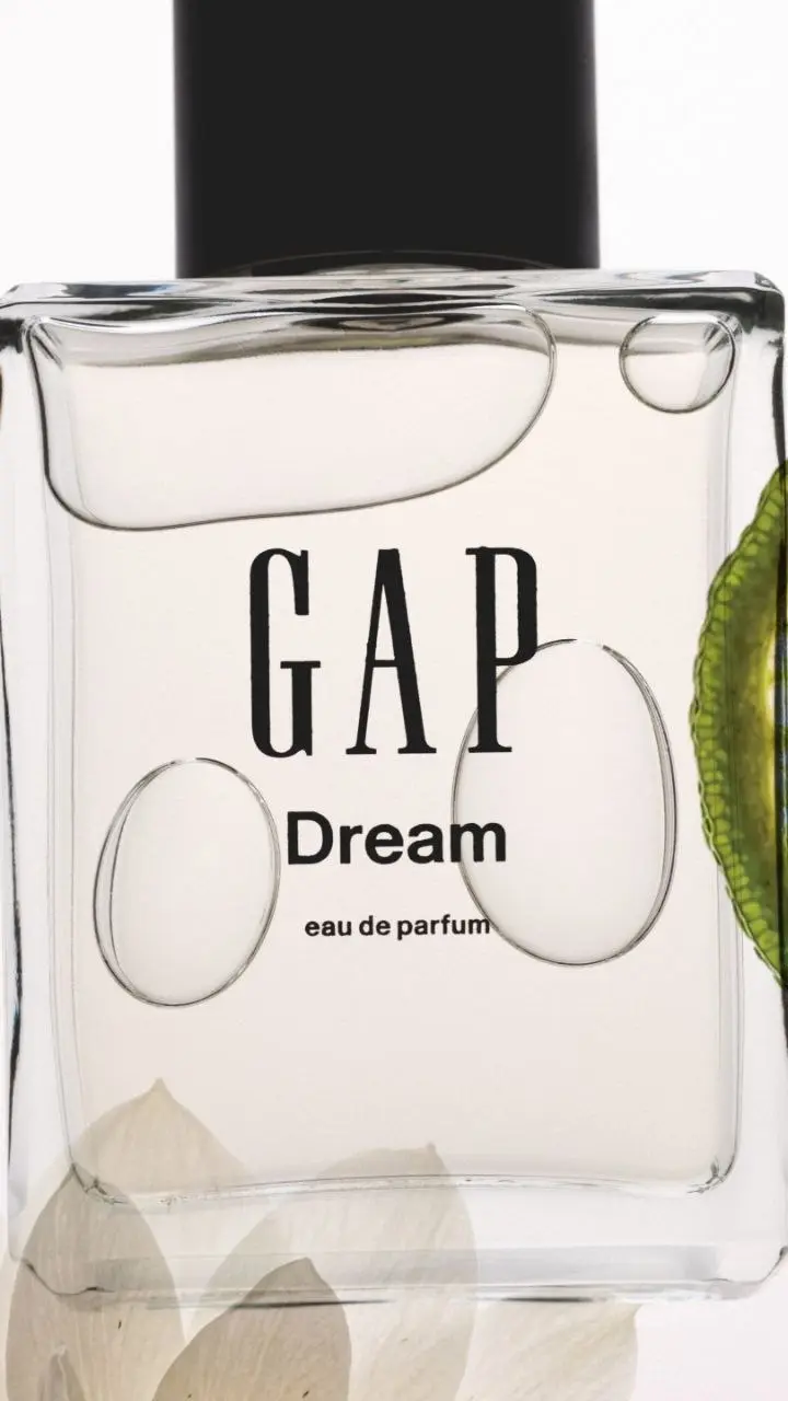 GAP перепридумали свой же продукт
В конце июля команда анонсировала выход парфюма в категории GAP Beauty | Сетка — социальная сеть от hh.ru