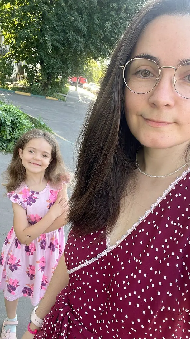 #ясегоднямолодец 52/100
🍓 с момента переезда меня бесило ещё одно «грязное» место - прихожая. Всё бы ничего как-то я там прибралась, но сделать как я люблю руки дошли только сегодня | Сетка — социальная сеть от hh.ru