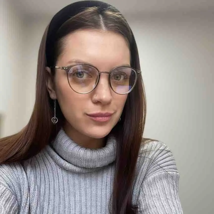 Анна Охват