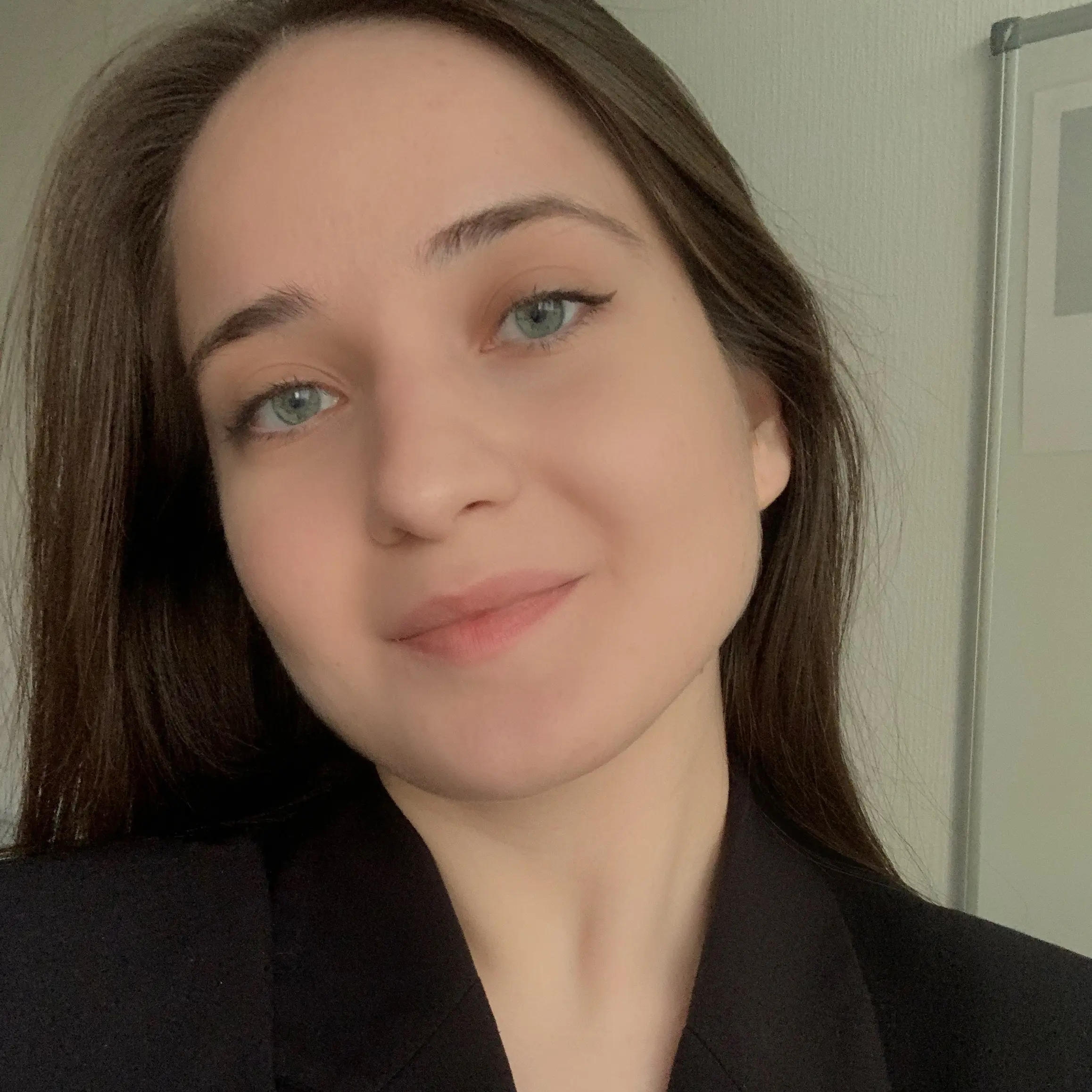 Лолита Кумратова