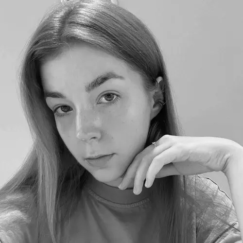 Мария Хвостунова