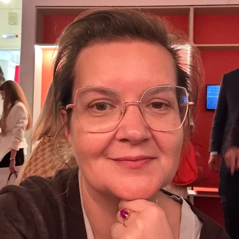 Елена Овакимян
