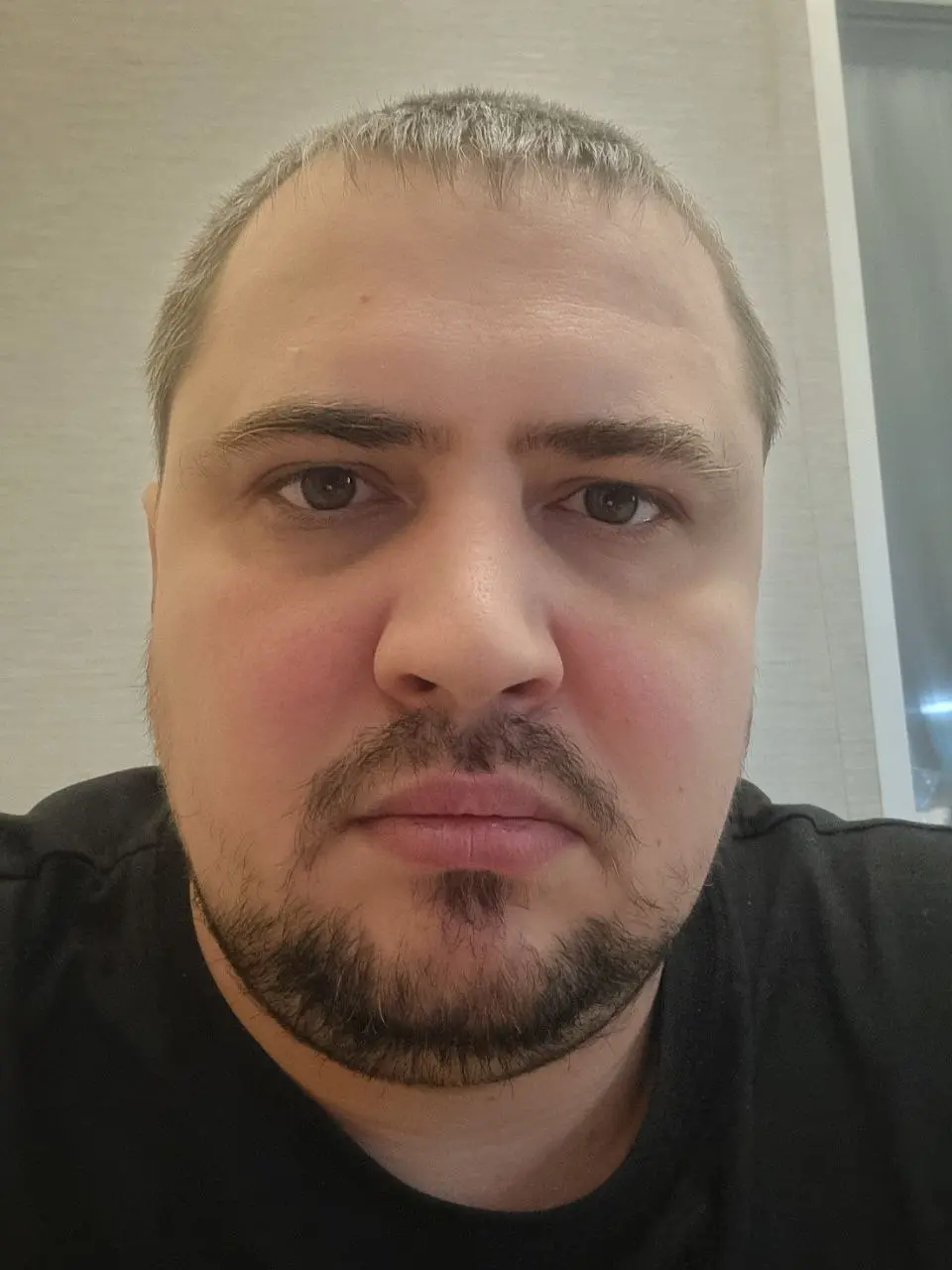 Михаил Попов