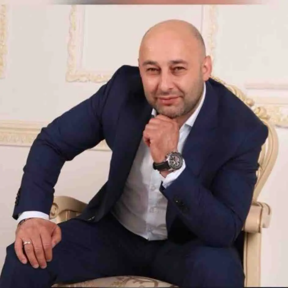 Руслан Насибов