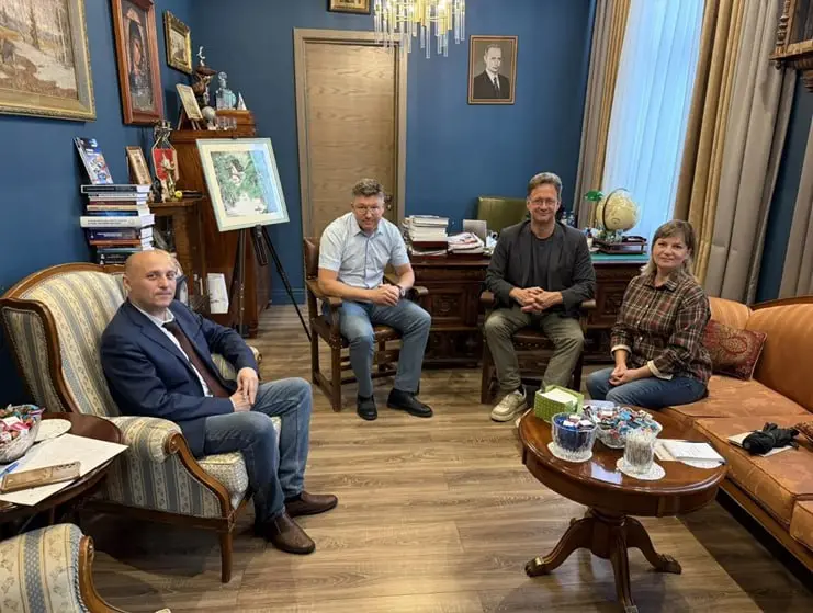 «Свобода слова — это когда тебе не звонят с допросом»
#МИИУЭП #Наука #Образование #Сотрудничество #Журналистика | Сетка — социальная сеть от hh.ru