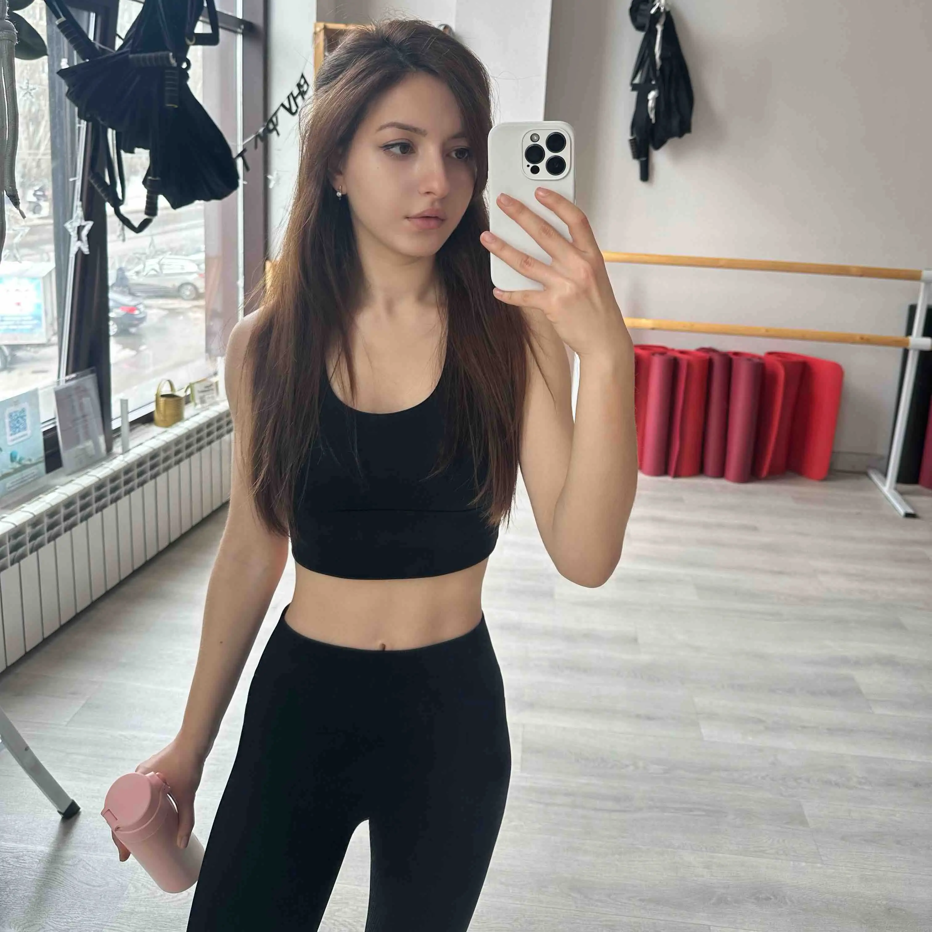 Амина Алекбарова
