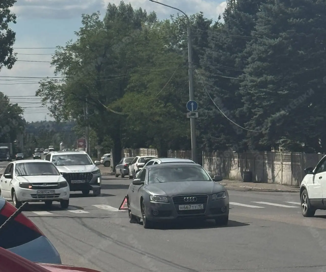 Сообщают, что сбили человека на пешеходном переходе в центре Макеевки | Сетка — социальная сеть от hh.ru