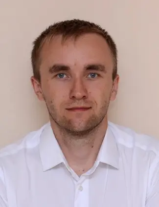 Денис Замотин