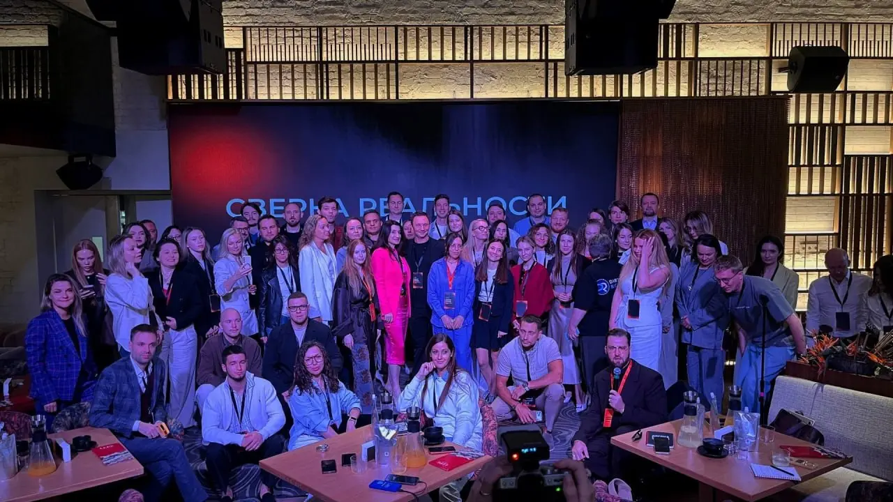 "А.Н.Т." сегодня на «Сверке реальности»…
Сегодня, 14.08.2026, Екатерина Овчинникова, основатель и CEO “А.Н.Т | Сетка — социальная сеть от hh.ru