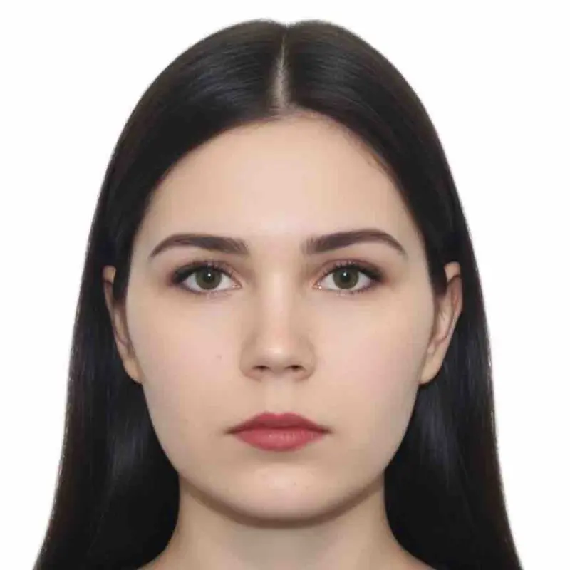 Александра Емельянова