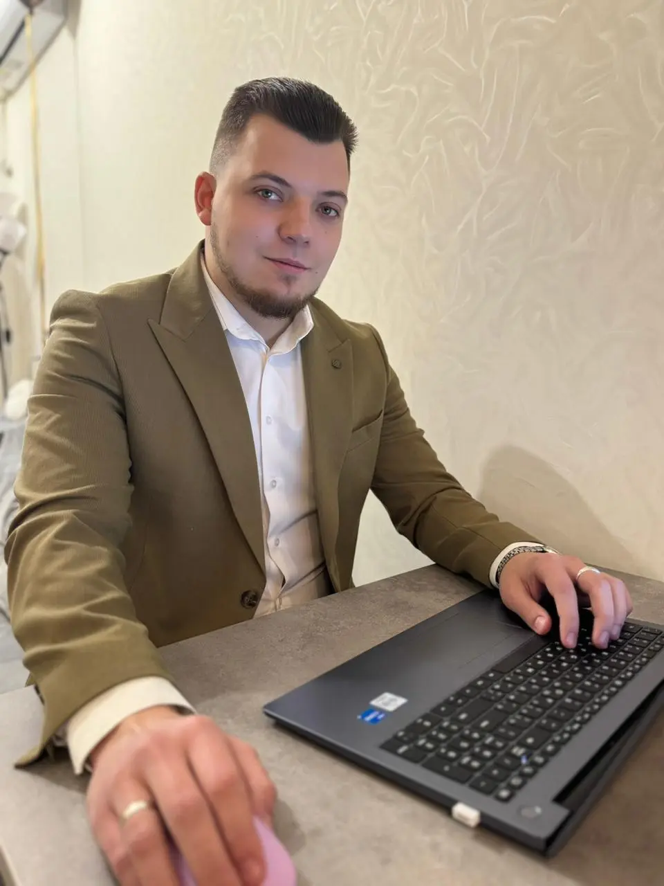 Network member avatar