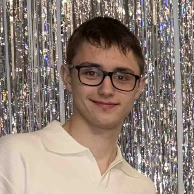 Владимир Унгуряну
