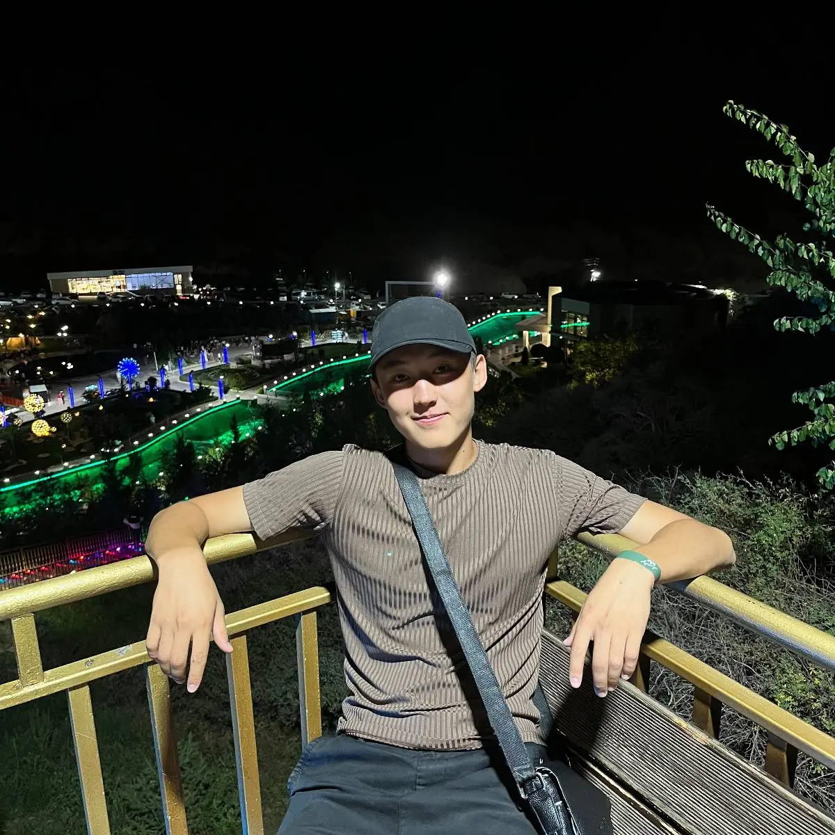Ислам Сауранбаев