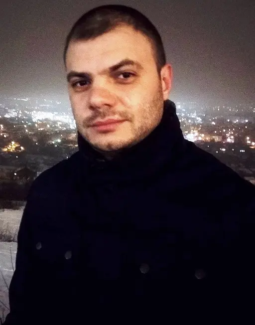Дмитрий Хрусталев