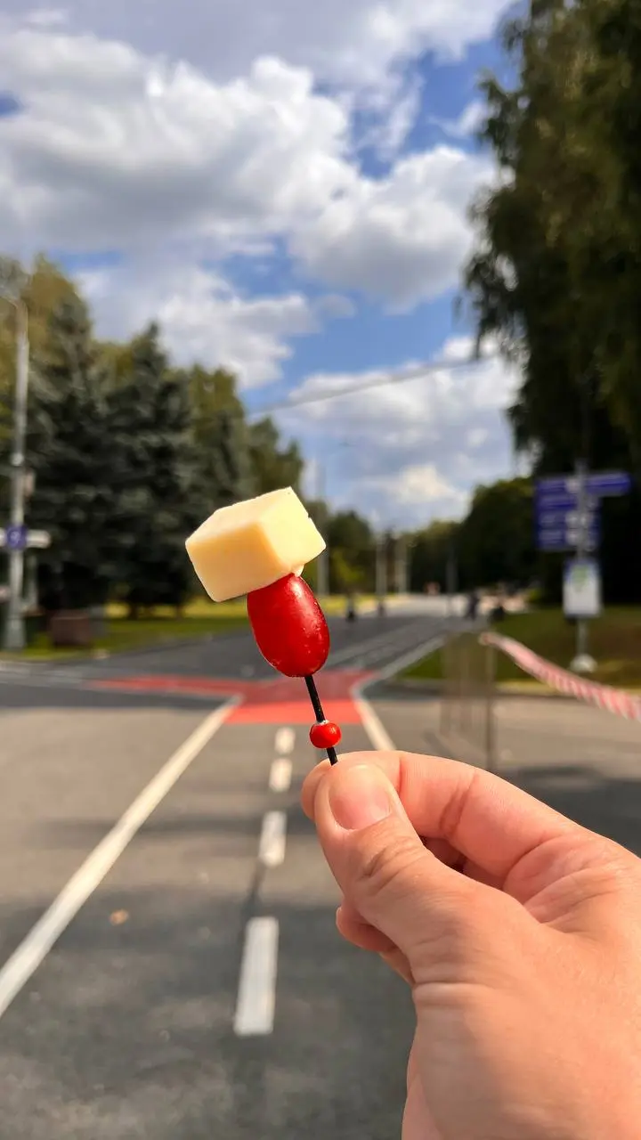 Не макать, не резать, не склонять: хинкали-ликбез для смелых
Вчера пробежала 10 км на гастрономическом благотворительном забеге и получила на финише…хинкали | Сетка — социальная сеть от hh.ru
