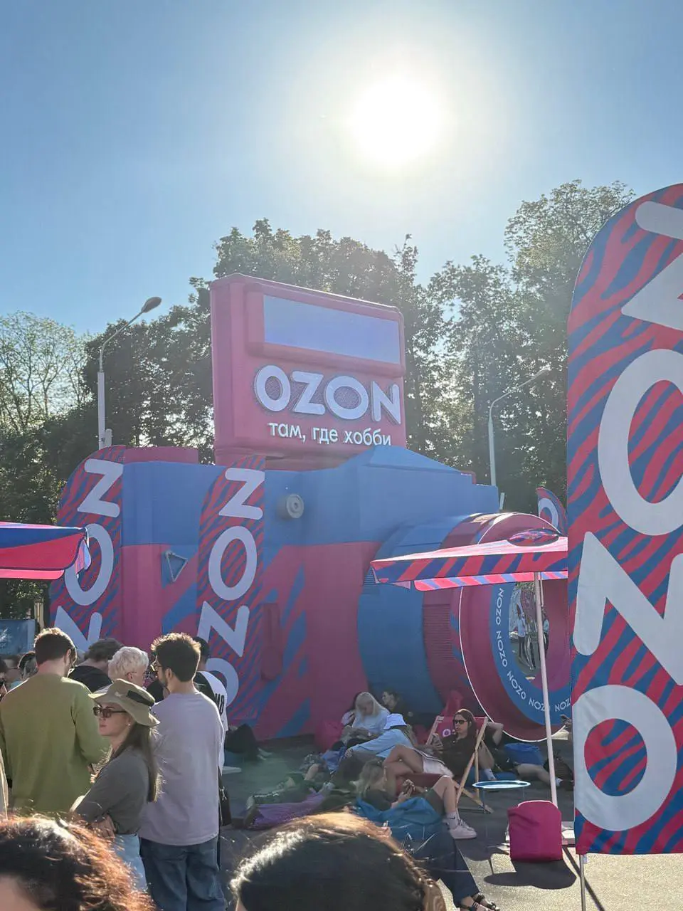 Когда Ozon понравился чужой слоган
Ozon обыграл 11-летие телеканала «Бобёр», посвящённого дому и хобби | Сетка — социальная сеть от hh.ru