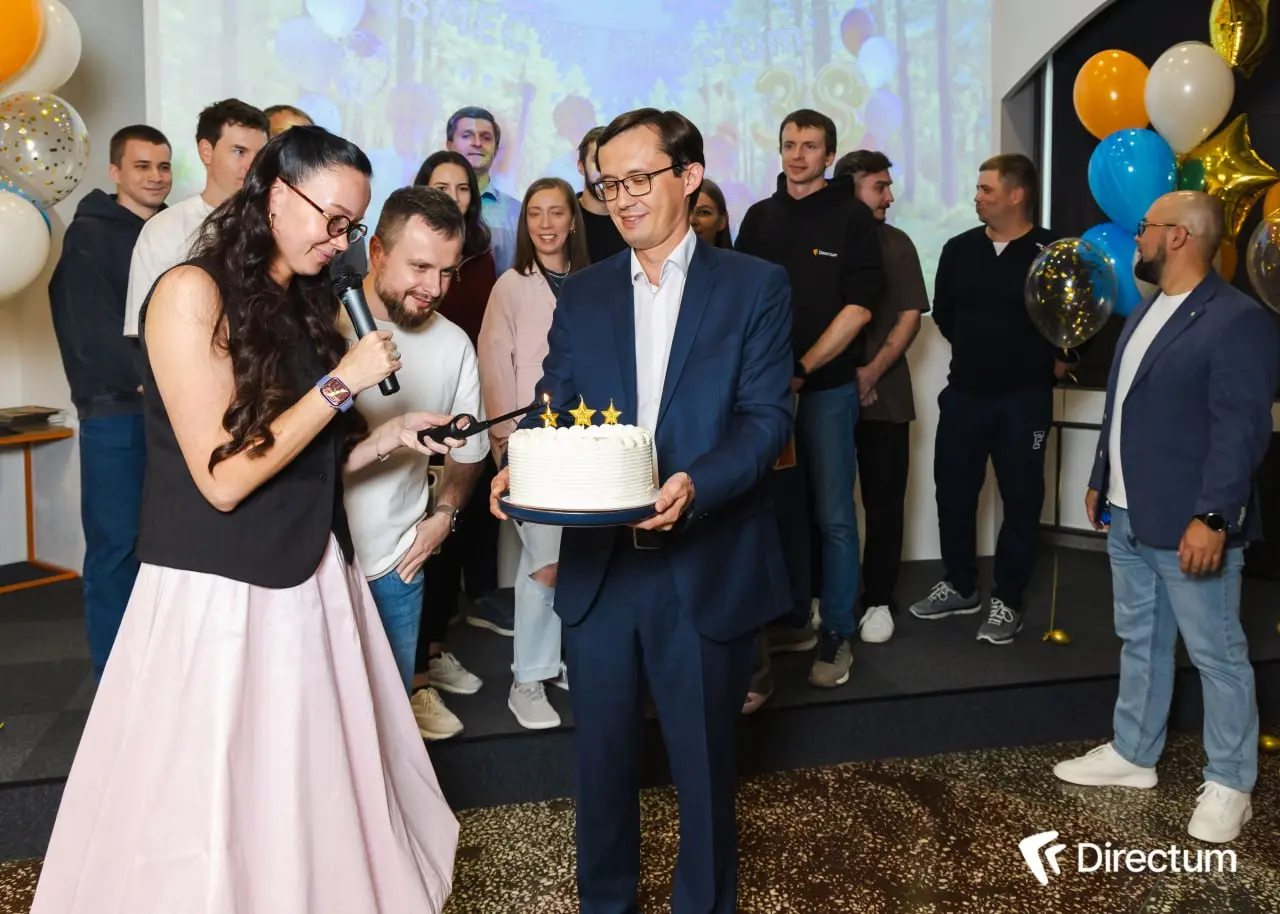 Вот и стукнуло нам 38! ❤
В прошедшую пятницу мы отпраздновали День Фирмы | Сетка — социальная сеть от hh.ru