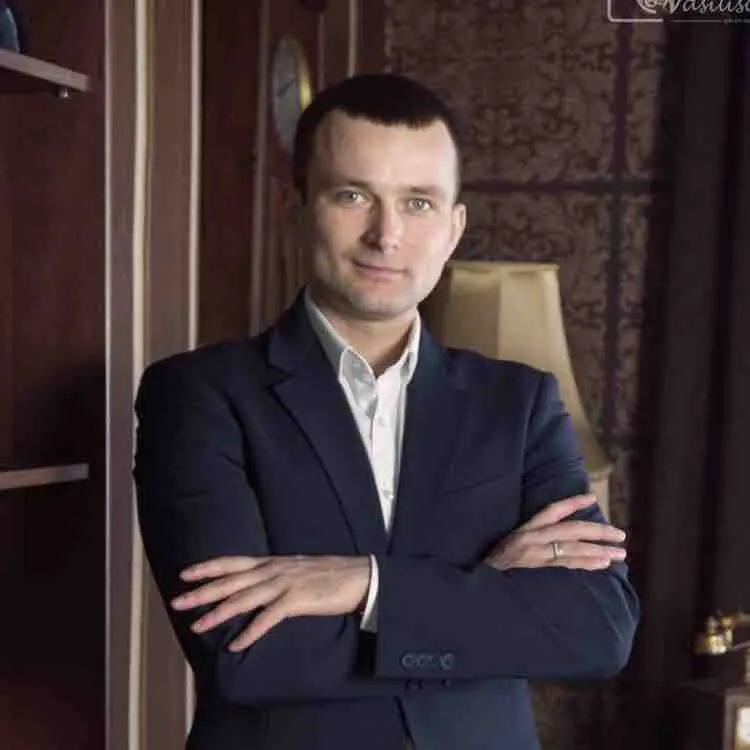 Дмитрий Косинцев