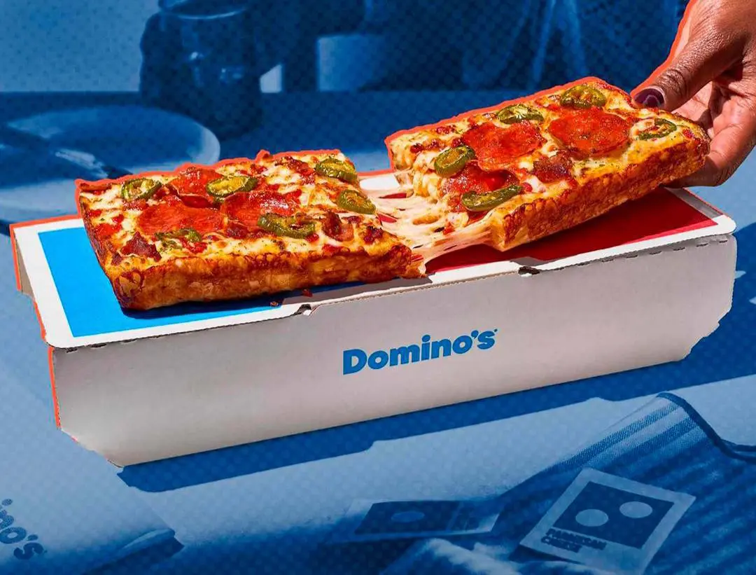 Это случилось: Domino’s пицца выпустила пиццу в форме домино | Сетка — социальная сеть от hh.ru