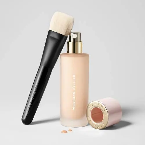BEAUTY
От skinification к skincare 2.0: зачем макияжу понадобились экзосомы?
Граница между уходом и декоративной косметикой становится всё менее заметной | Сетка — социальная сеть от hh.ru